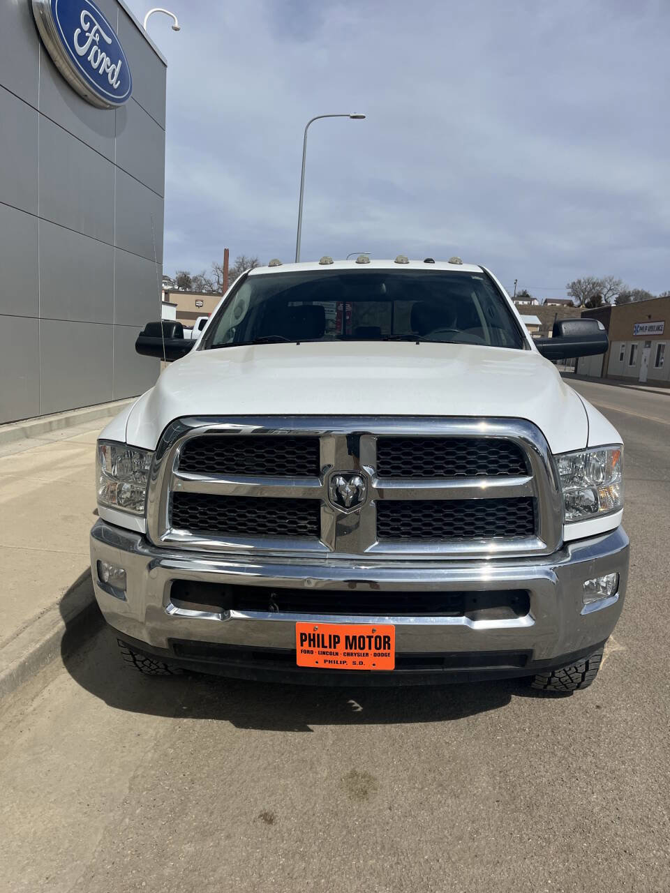 Used 2014 RAM 2500 SLT image 3