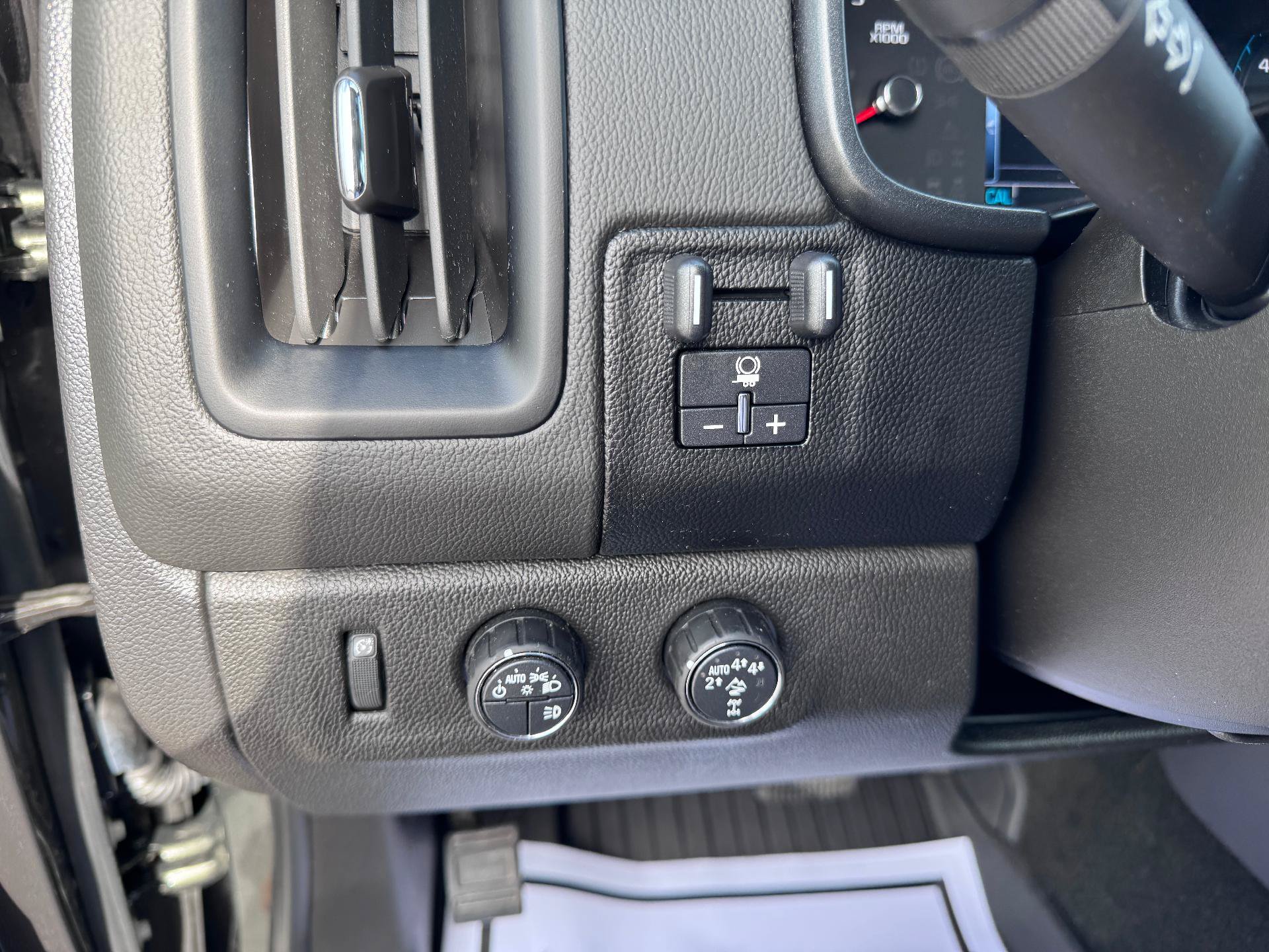 Used 2018 Chevrolet Colorado ZR2 AWD/4WD image 25