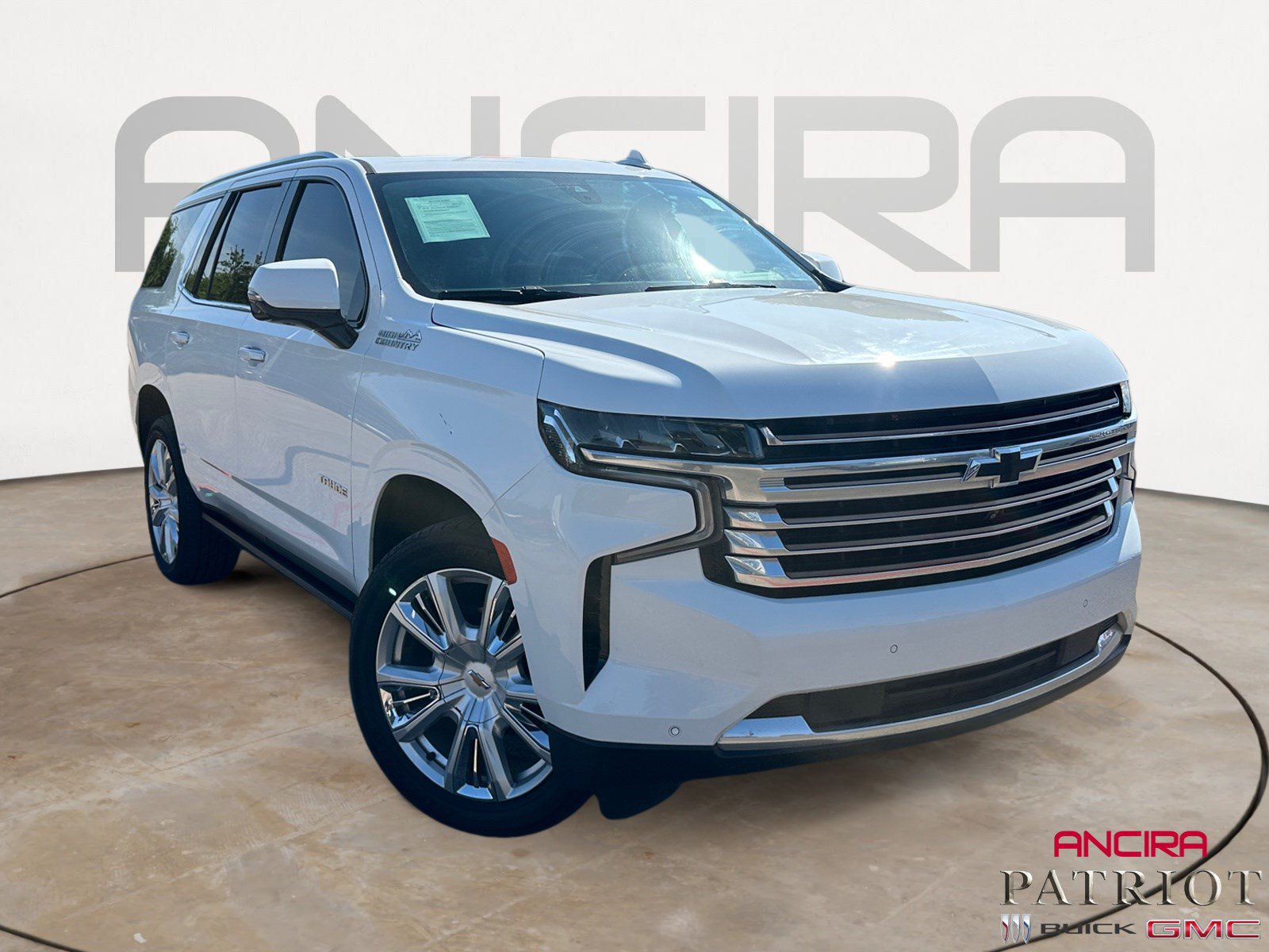 Used 2021 Chevrolet Tahoe High Country w/ Premium Package RWD image 1