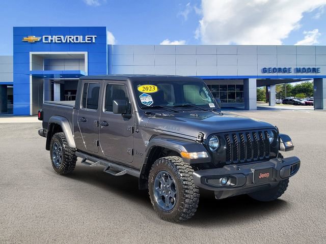 Used 2023 Jeep Gladiator Willys image 1