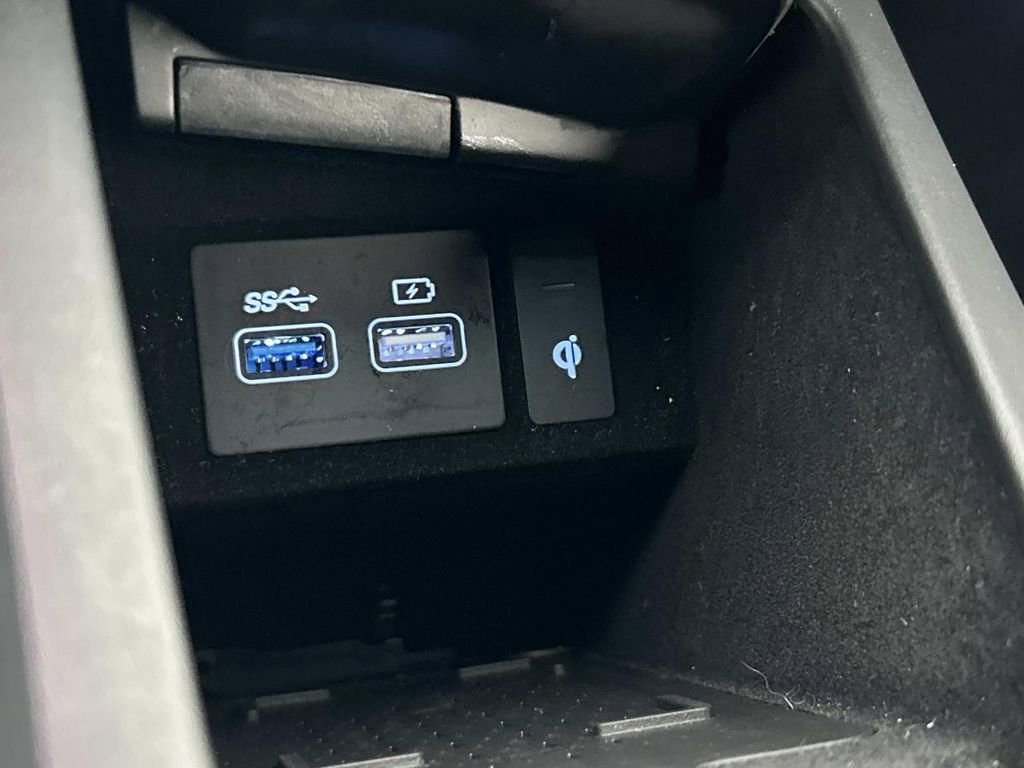 Used 2025 Genesis GV70 3.5T Sport w/ Sport Advanced Package image 33