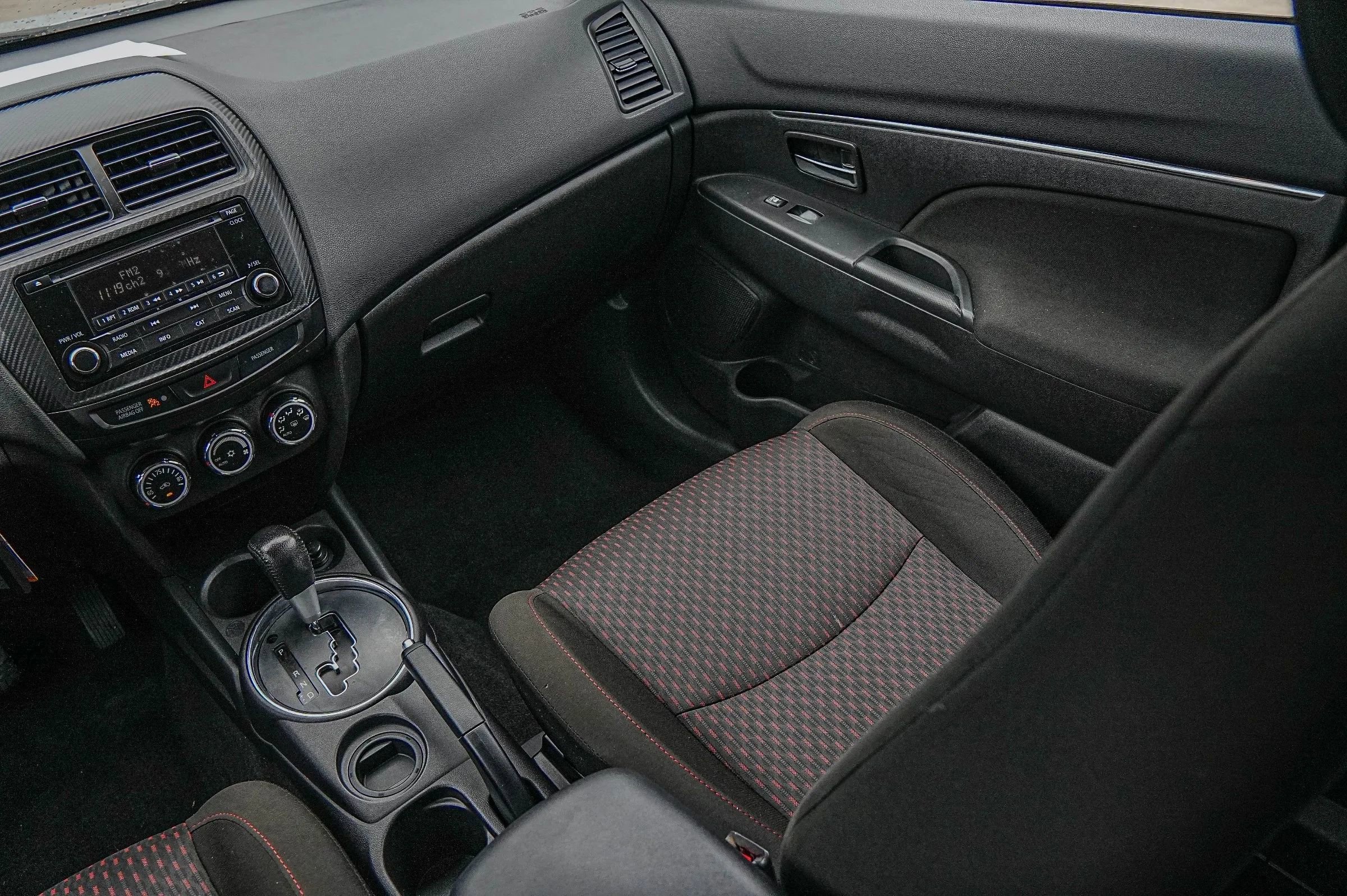 Used 2017 Mitsubishi Outlander Sport ES image 39