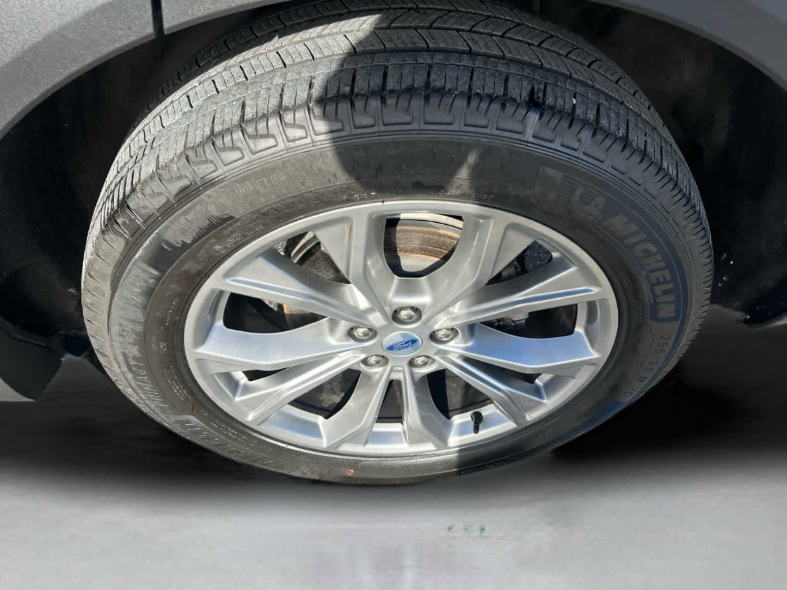 Used 2023 Ford Explorer Limited w/ Limited Technology Package image 10