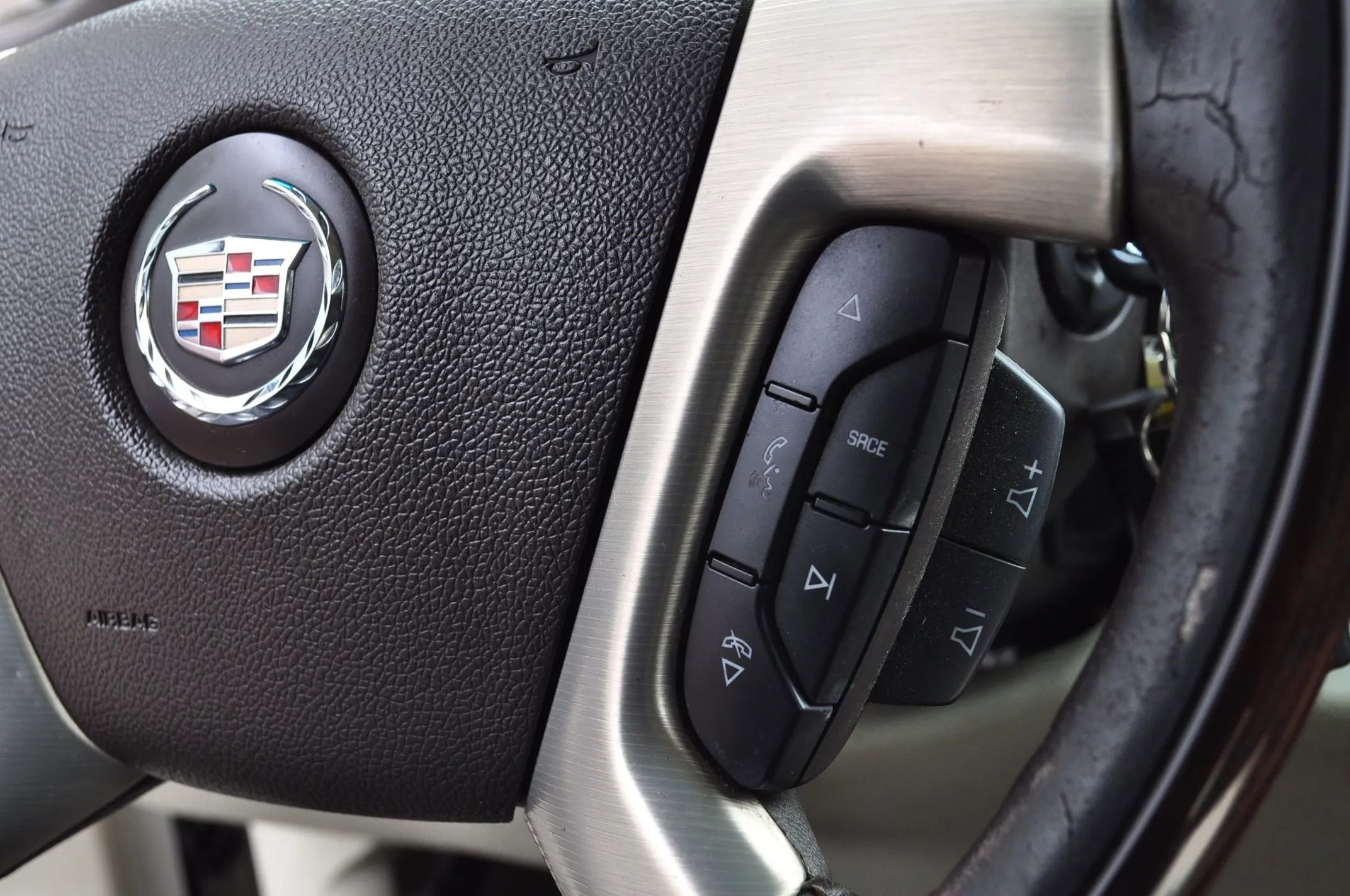 Used 2013 Cadillac Escalade Platinum image 11