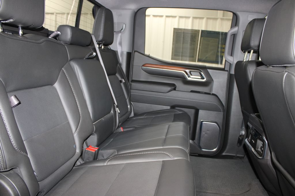 Used 2024 GMC Sierra 1500 Denali AWD/4WD image 31