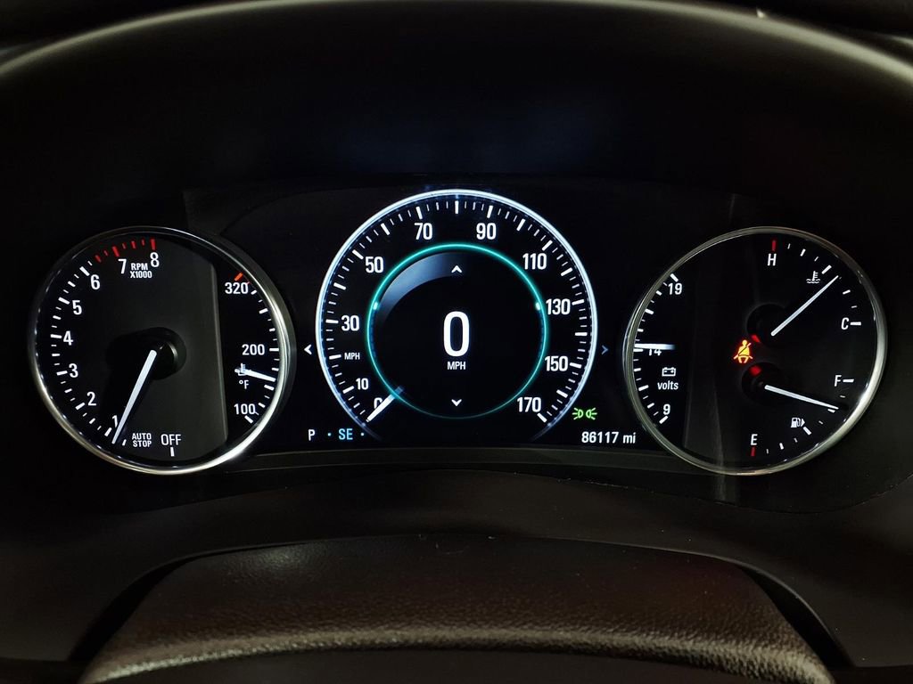 Used 2017 Buick LaCrosse Preferred image 16