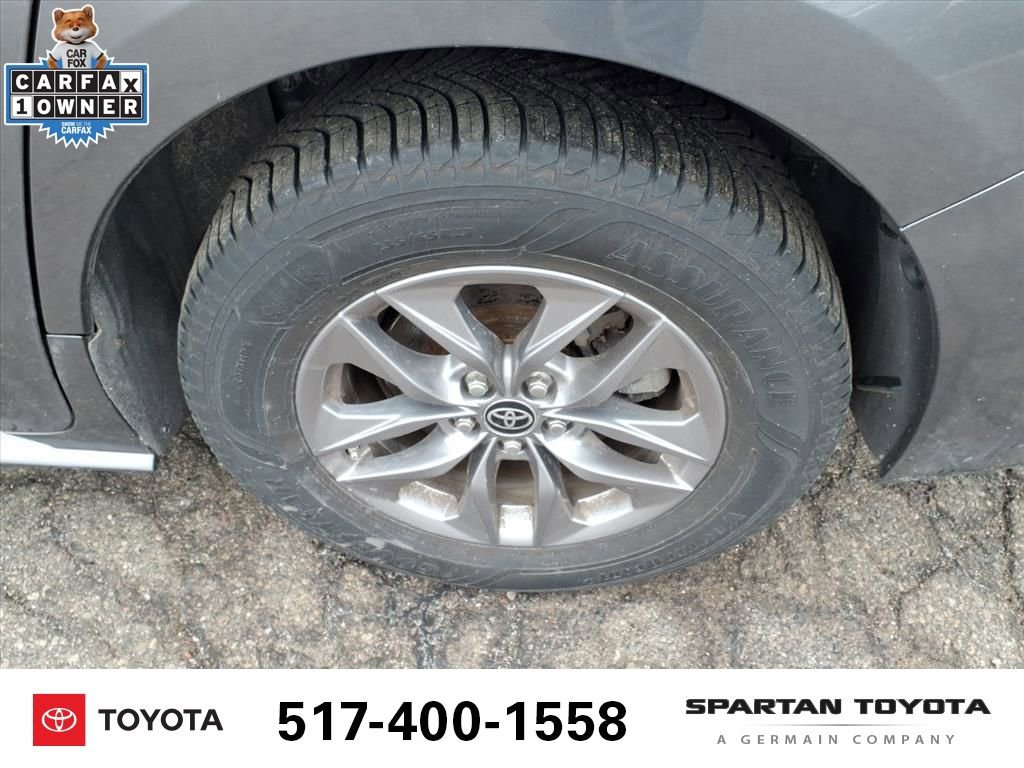Used 2024 Toyota Sienna LE image 10