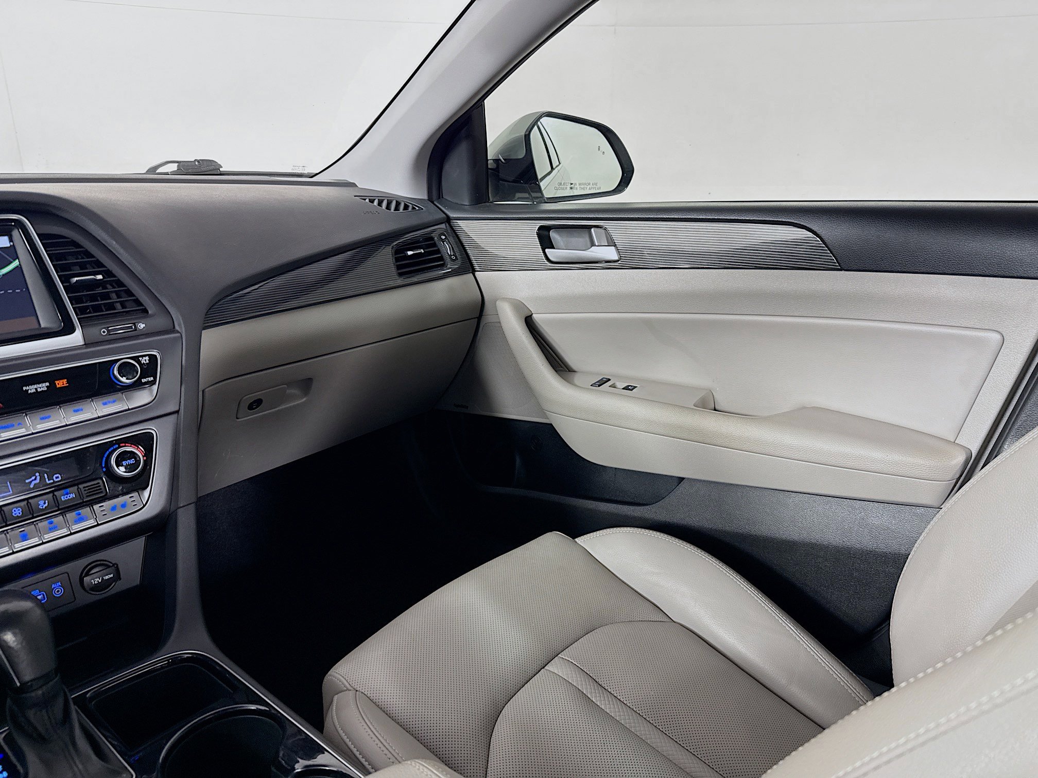 Used 2018 Hyundai Sonata Limited w/ Ultimate Package 02 FWD image 29