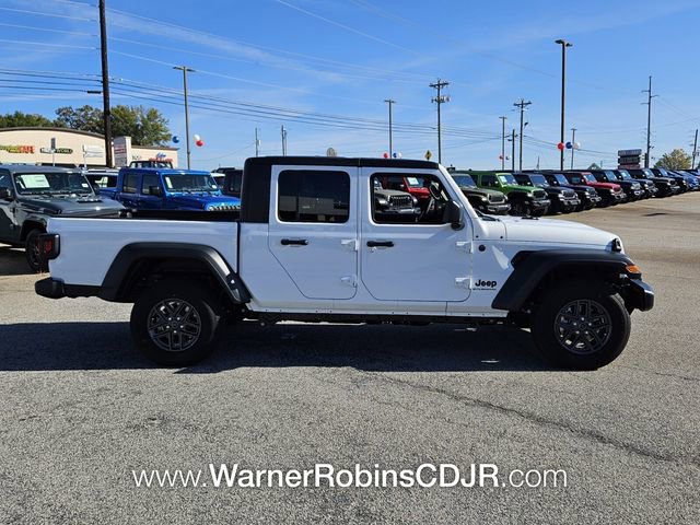 New 2025 Jeep Gladiator Sport image 13