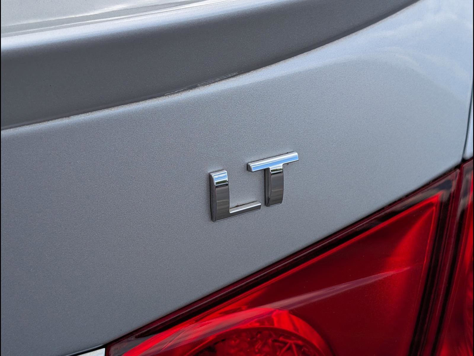 Used 2013 Chevrolet Cruze LT w/ RS Package FWD image 9