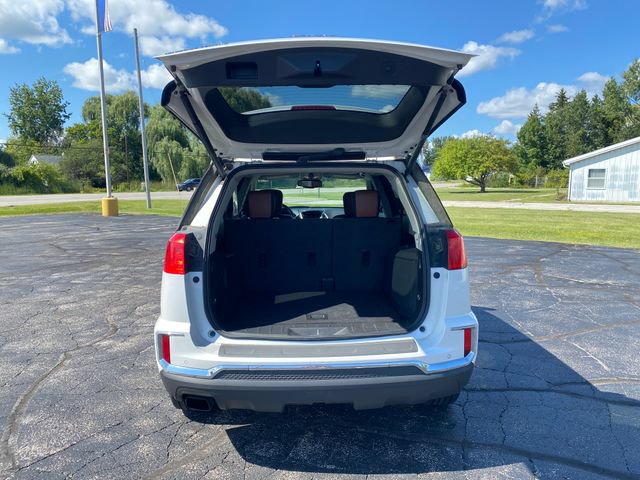 Used 2016 GMC Terrain SLT w/ Open Road Package FWD image 16