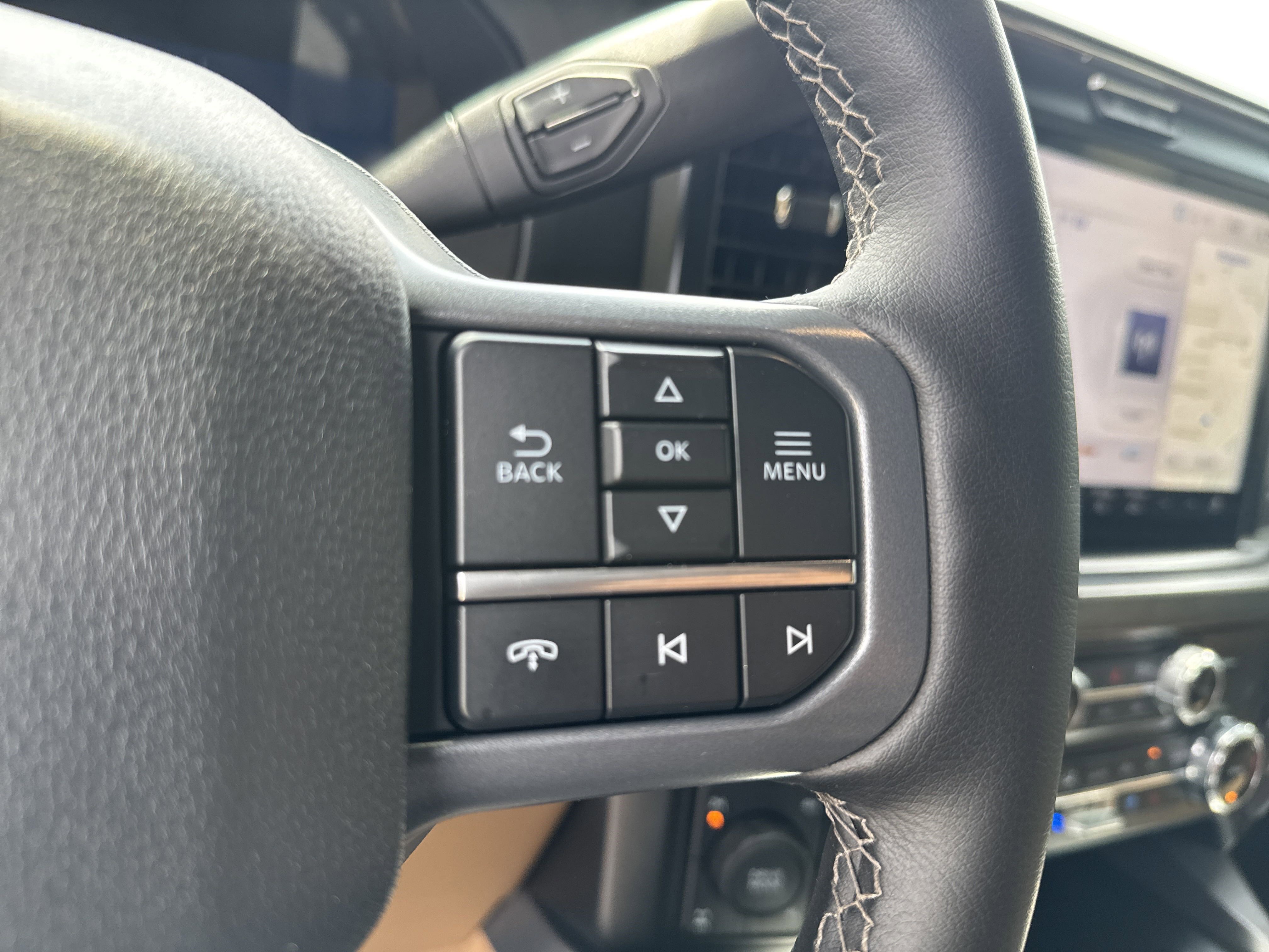 Used 2025 Ford F250 Lariat w/ Chrome Package image 20