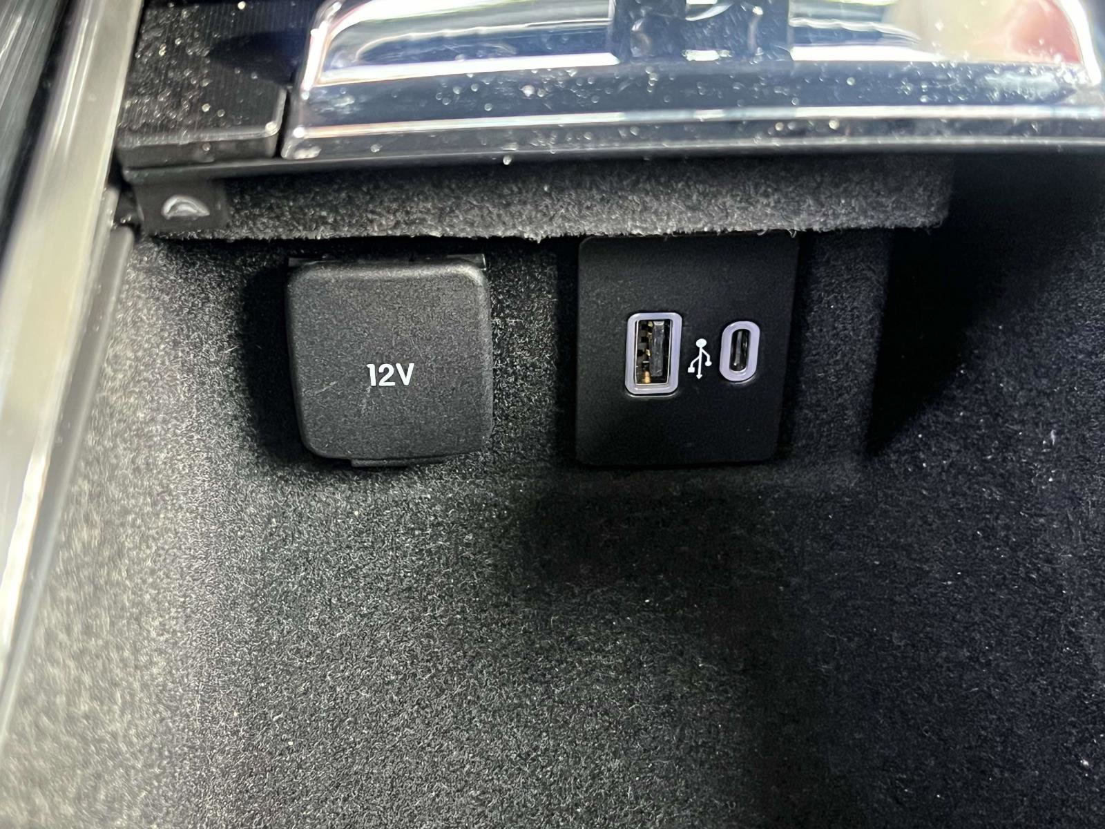 Used 2022 Lincoln Corsair Reserve w/ Equipment Group 201A image 31