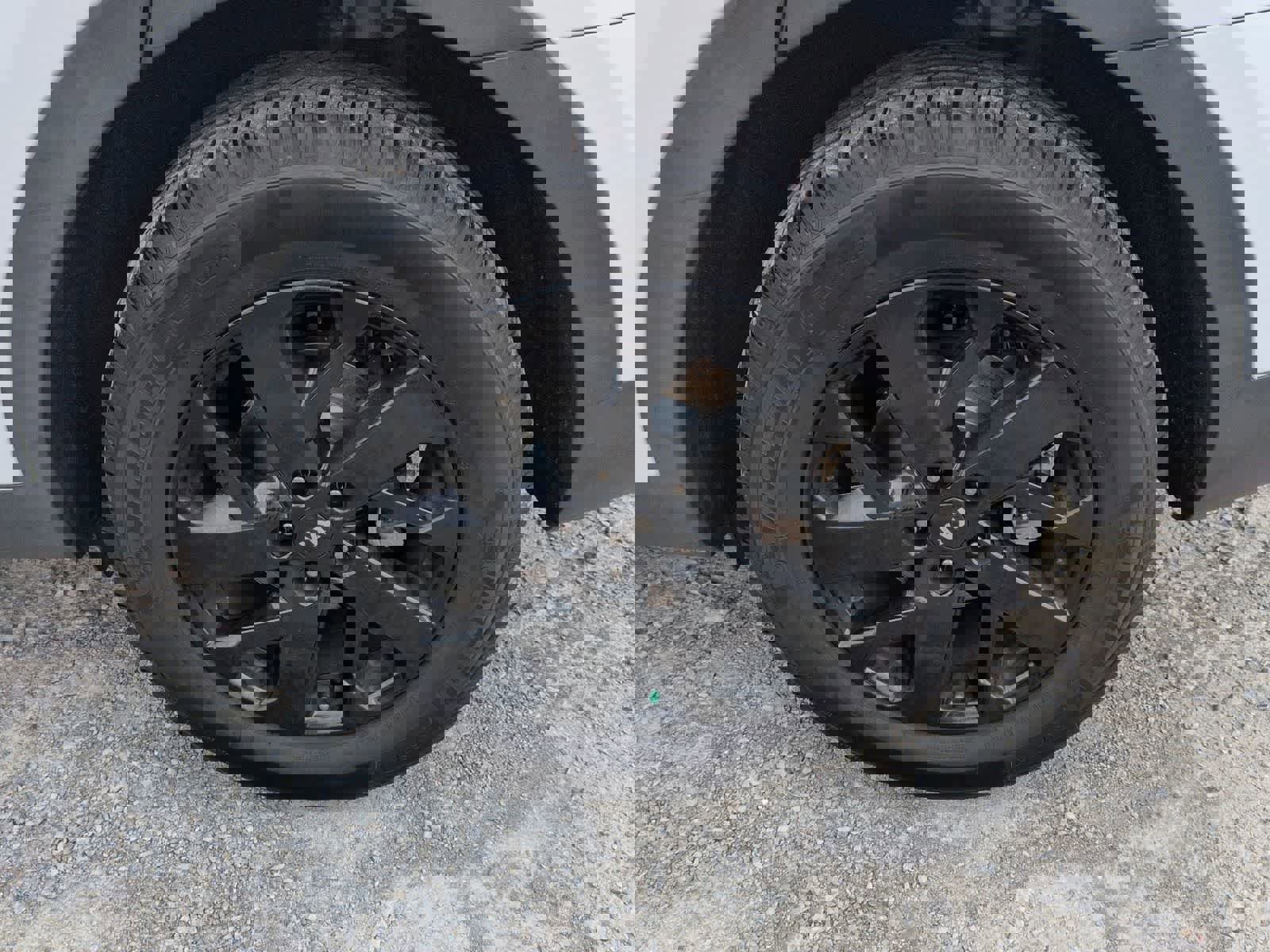 Used 2021 Kia Sorento S w/ Panoramic Sunroof Package image 12