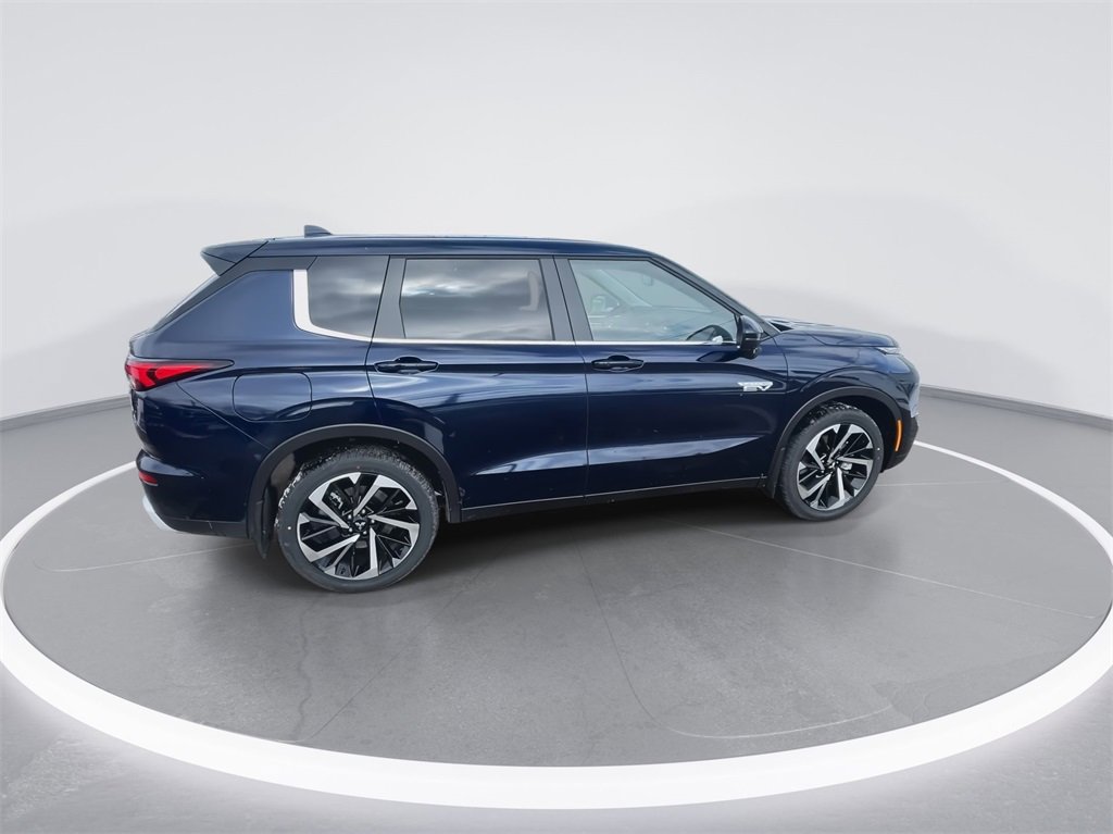 New 2025 Mitsubishi Outlander SE image 9