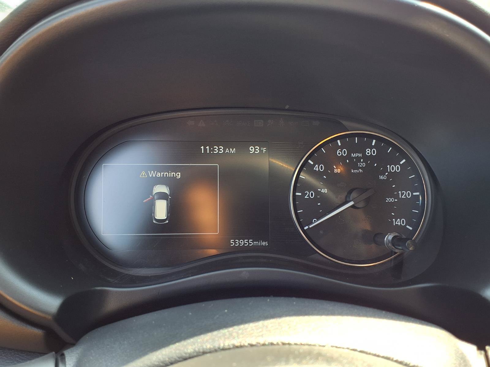 Used 2023 Nissan Kicks SR FWD image 16