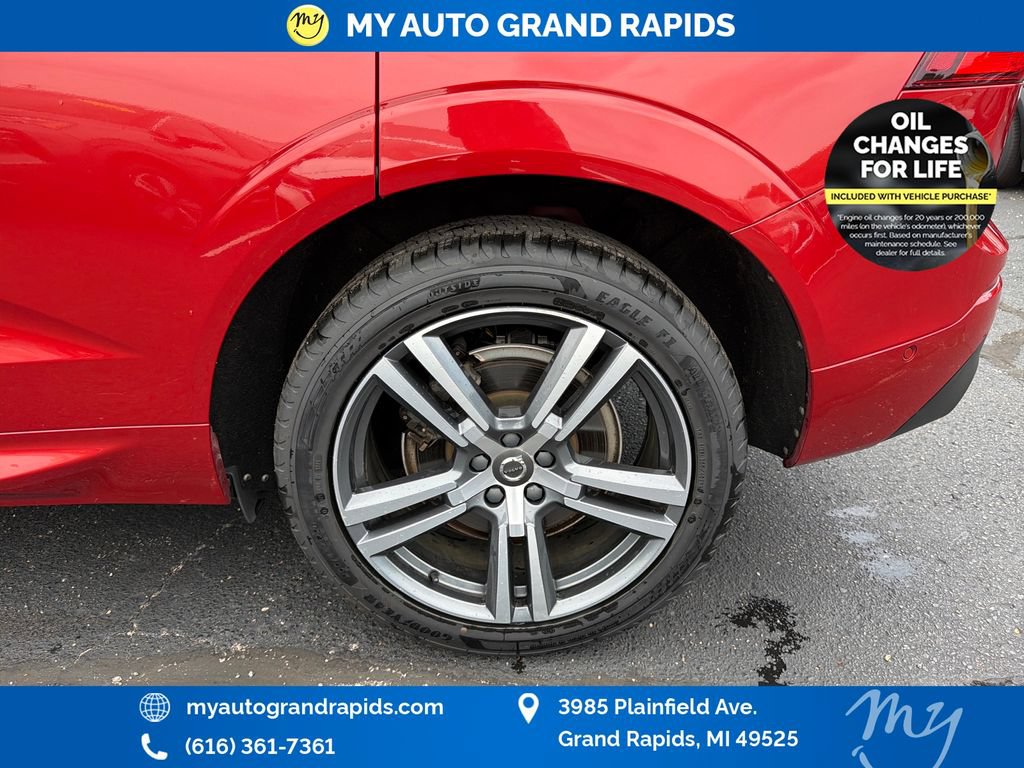 Used 2019 Volvo XC60 T6 Momentum w/ Protection Package Premier AWD/4WD image 31