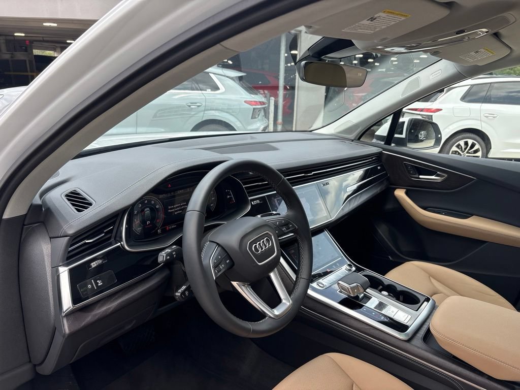 Used 2026 Audi Q7 3.0T Premium Plus w/ Premium Plus Package AWD/4WD image 12