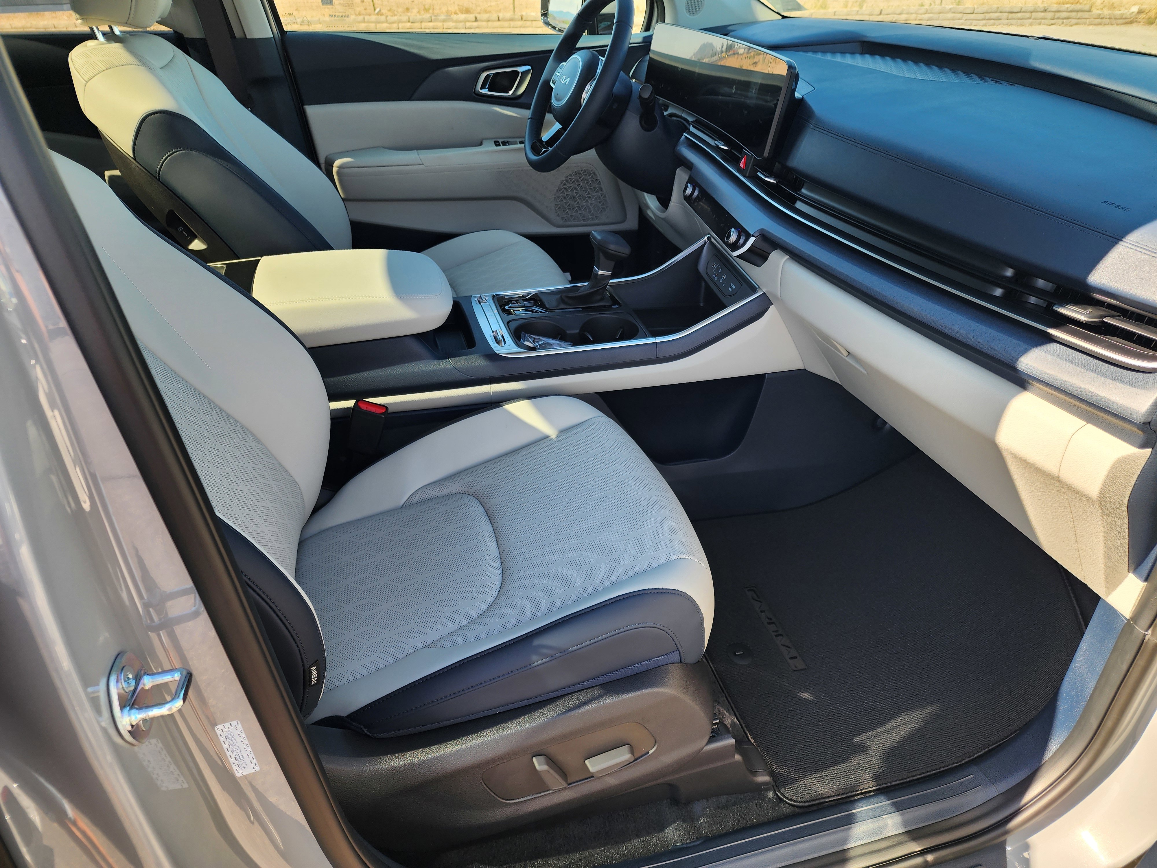 New 2026 Kia Carnival SX image 10