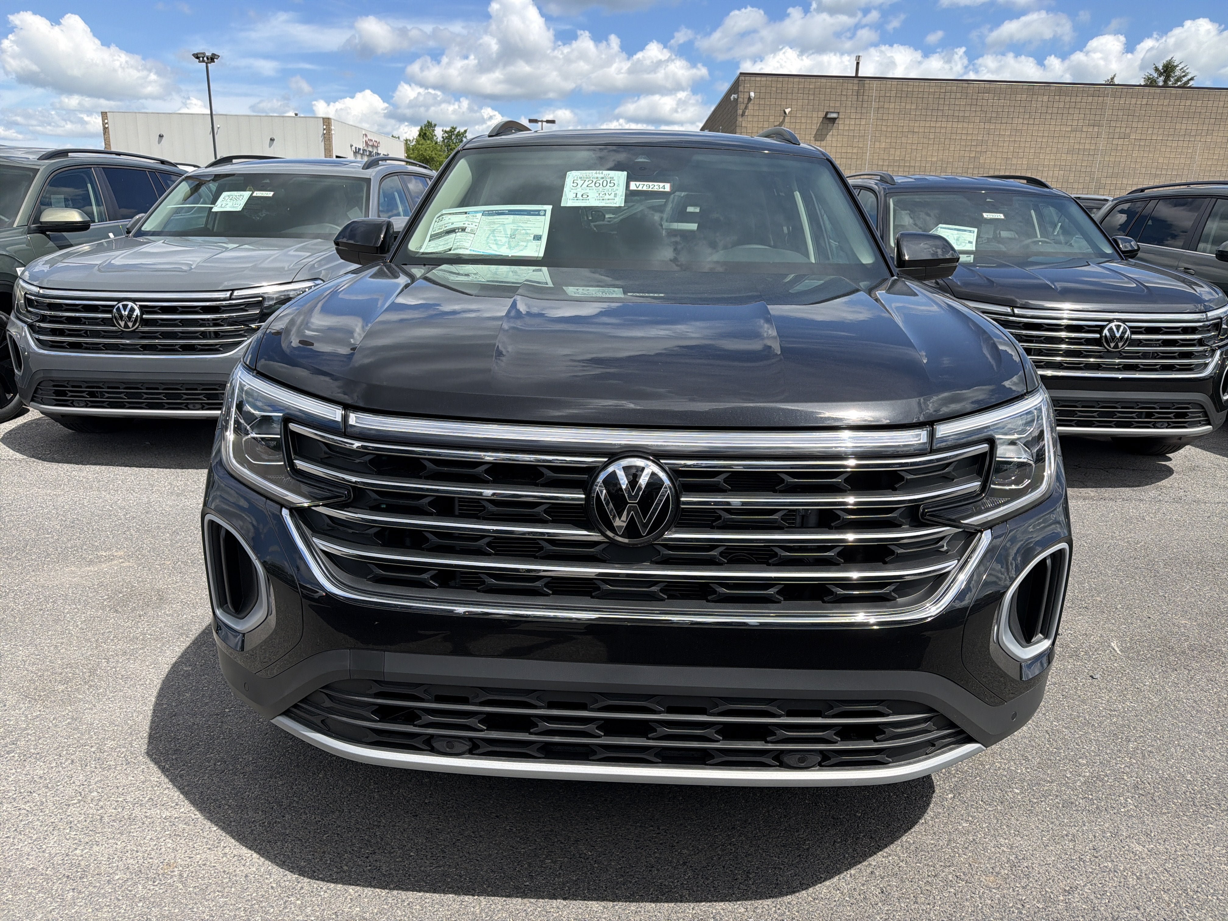 New 2026 Volkswagen Atlas SE AWD/4WD image 3