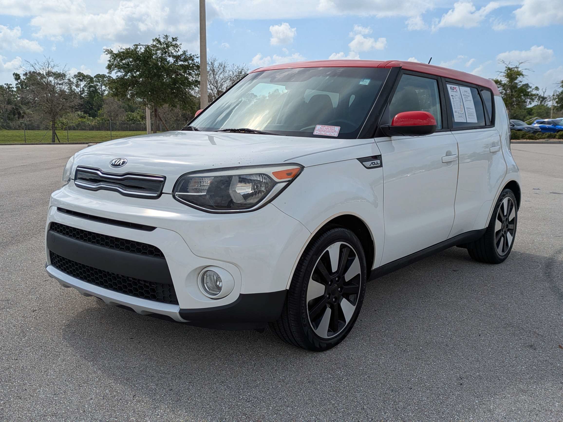 Used 2017 Kia Soul + w/ Designer's Package FWD image 9