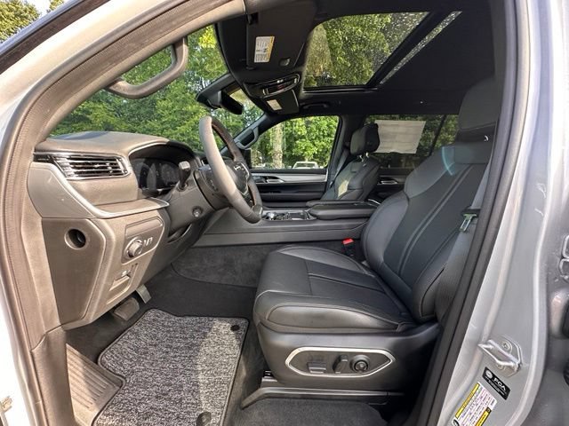 New 2026 Jeep Grand Wagoneer 4WD image 23