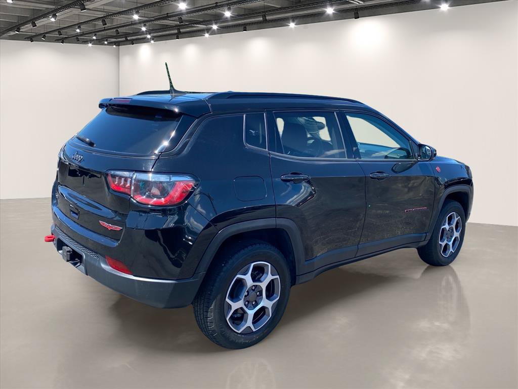 Used 2022 Jeep Compass Trailhawk w/ Trailhawk Convenience Group AWD/4WD image 7