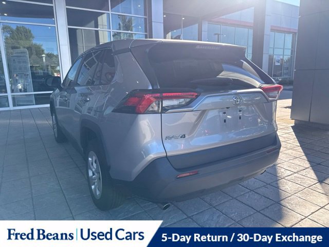 Used 2024 Toyota RAV4 LE AWD/4WD image 18