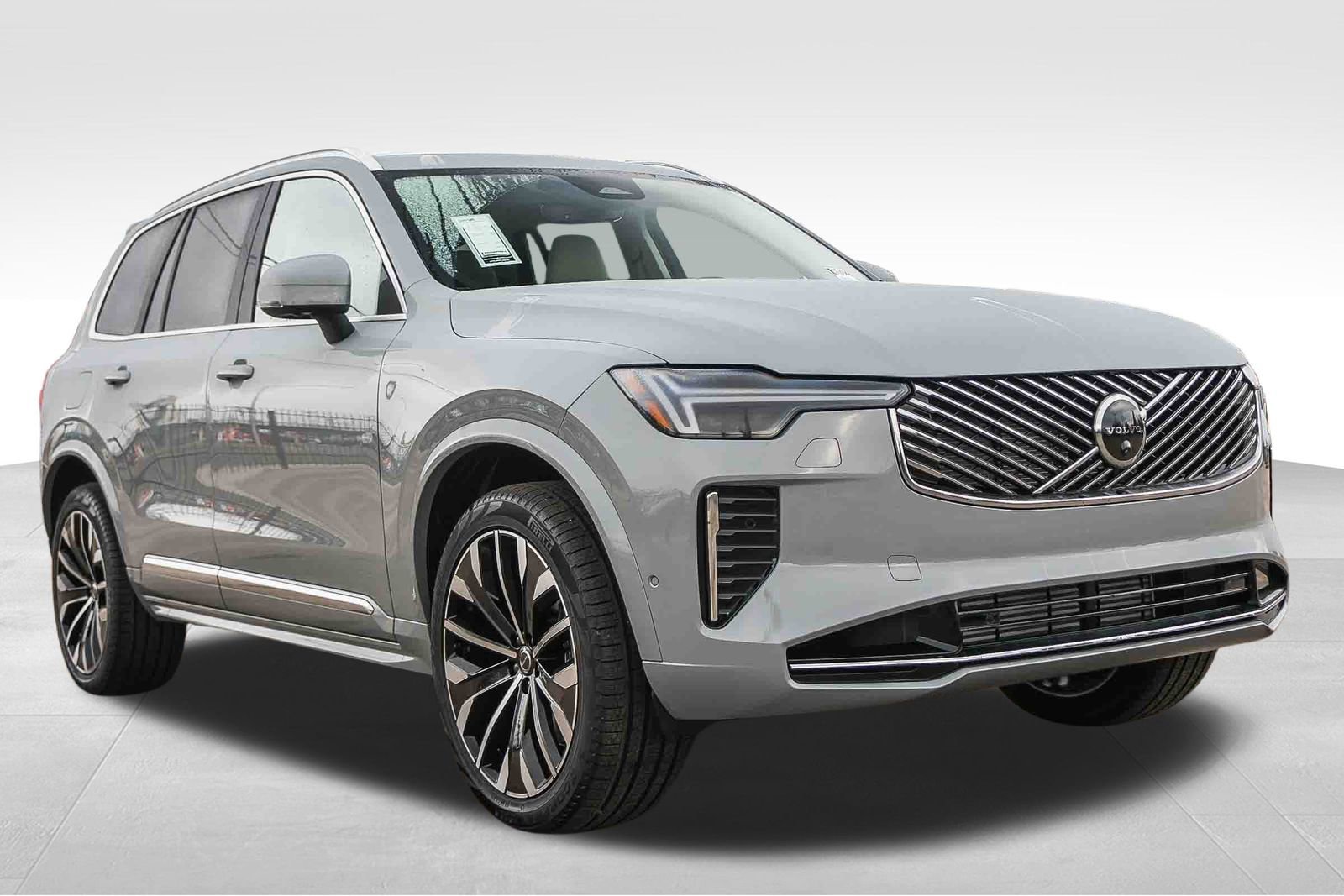 New 2026 Volvo XC90 T8 Ultra w/ Protection Package Premier image 3