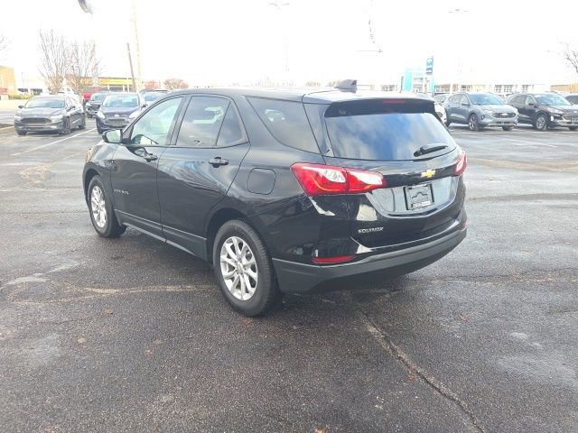 Used 2019 Chevrolet Equinox LS w/ LS Convenience Package image 4