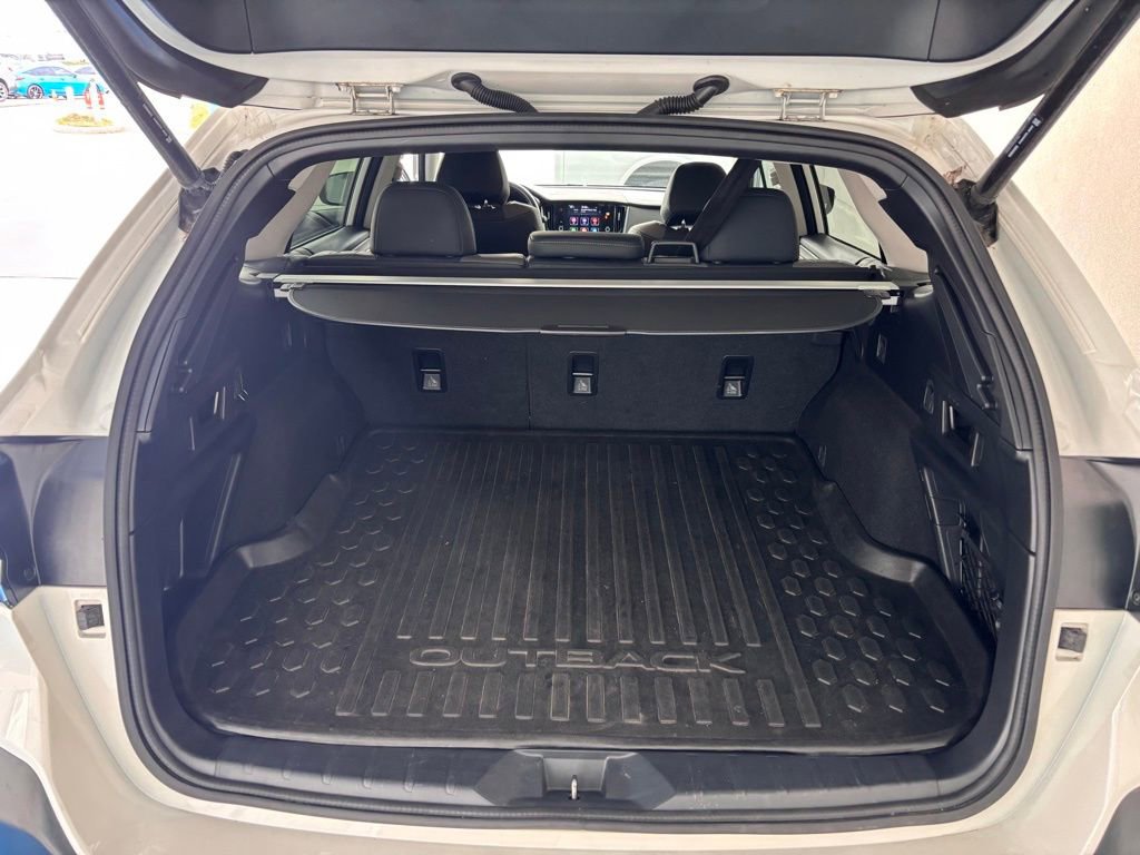 Used 2022 Subaru Outback Onyx Edition XT image 12