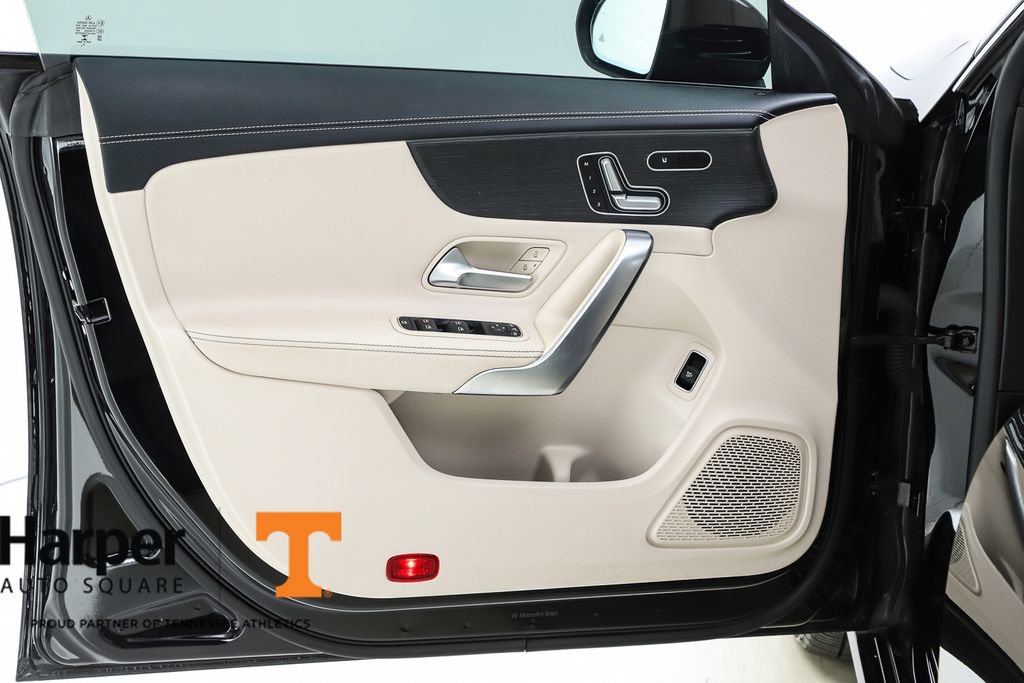 Used 2020 Mercedes-Benz CLA 250 4MATIC image 18