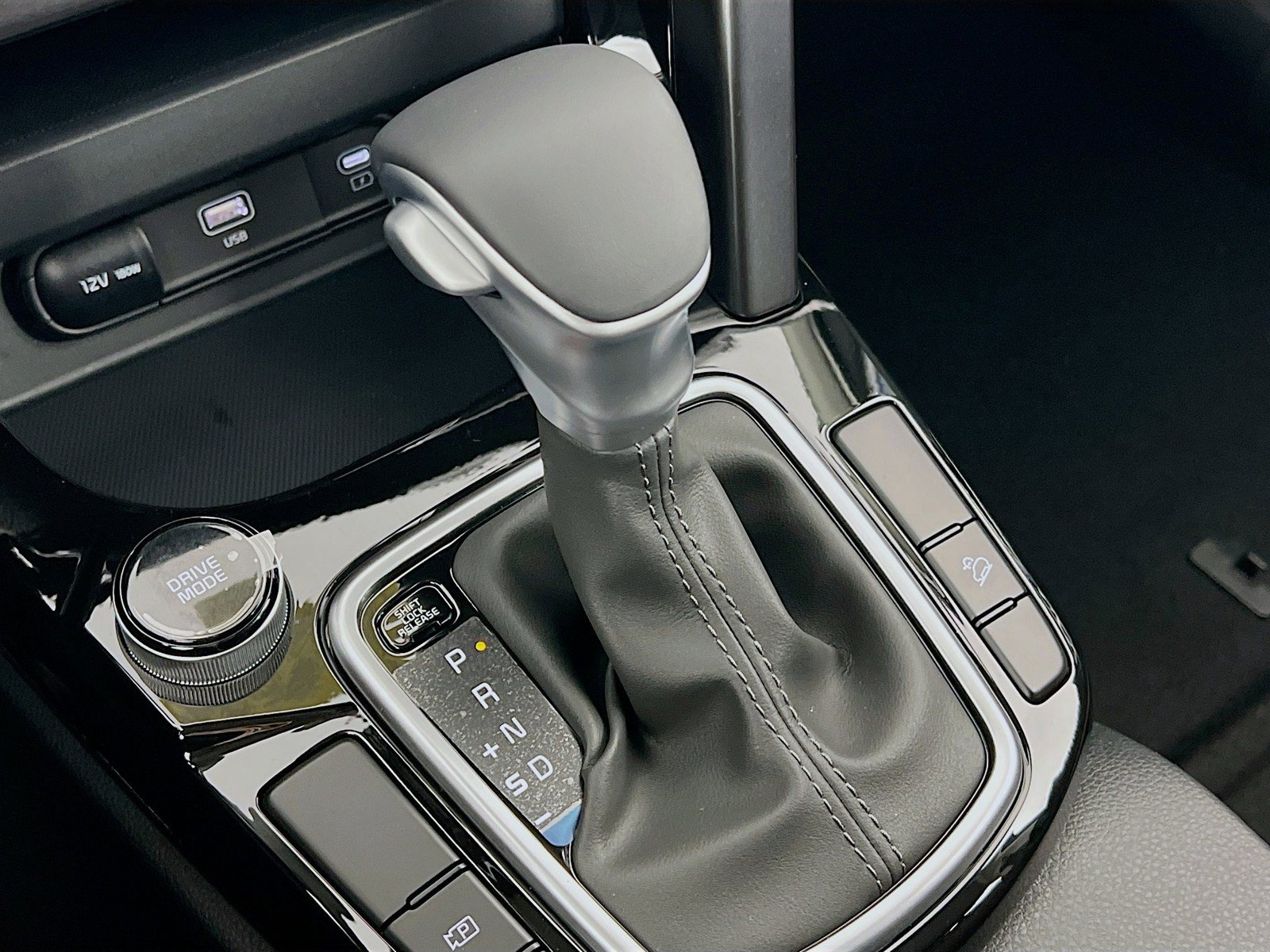New 2026 Kia Seltos S FWD image 12