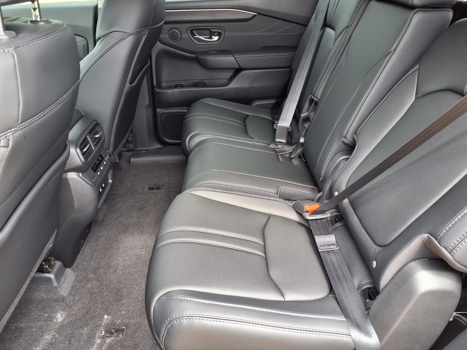 New 2026 Honda Pilot Touring image 10