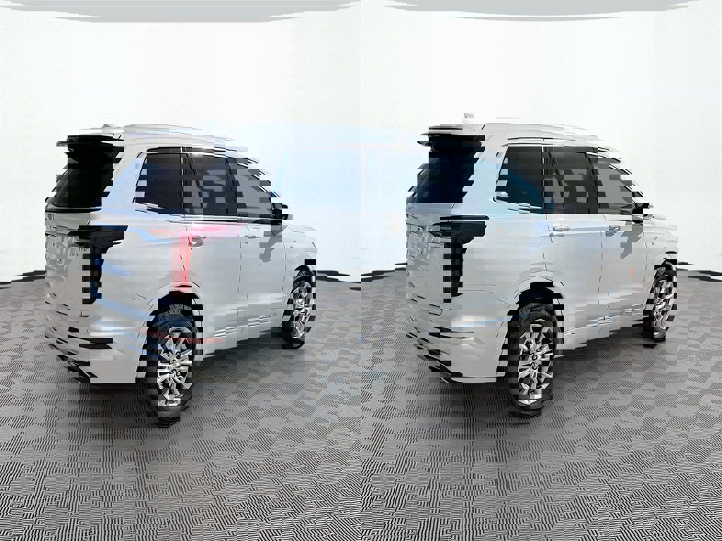 New 2025 Cadillac XT6 Luxury w/ LPO, Floor Liner Package image 5