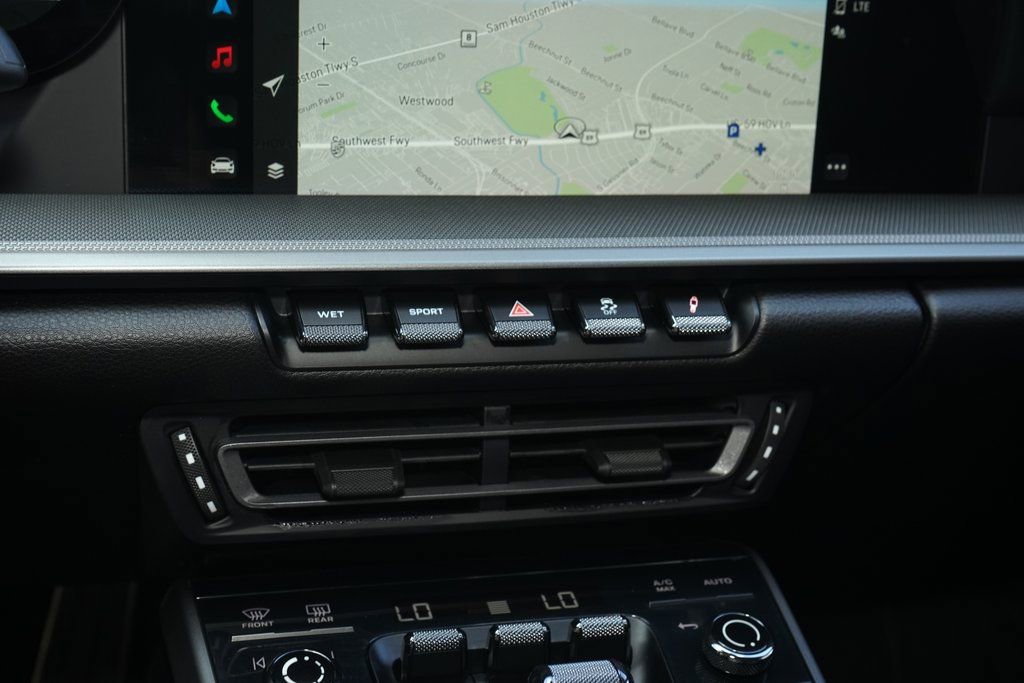 Used 2022 Porsche 911 Carrera image 18