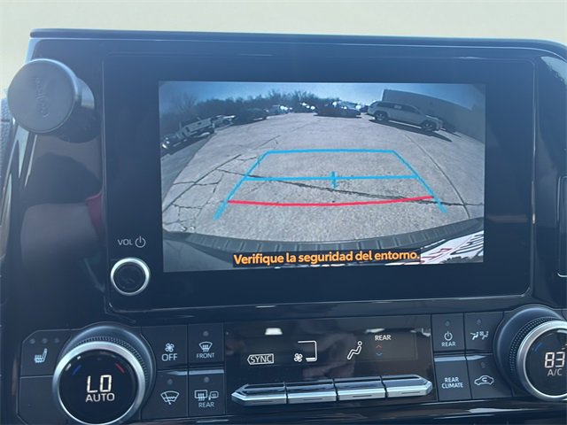 Used 2023 Toyota Highlander XLE image 28