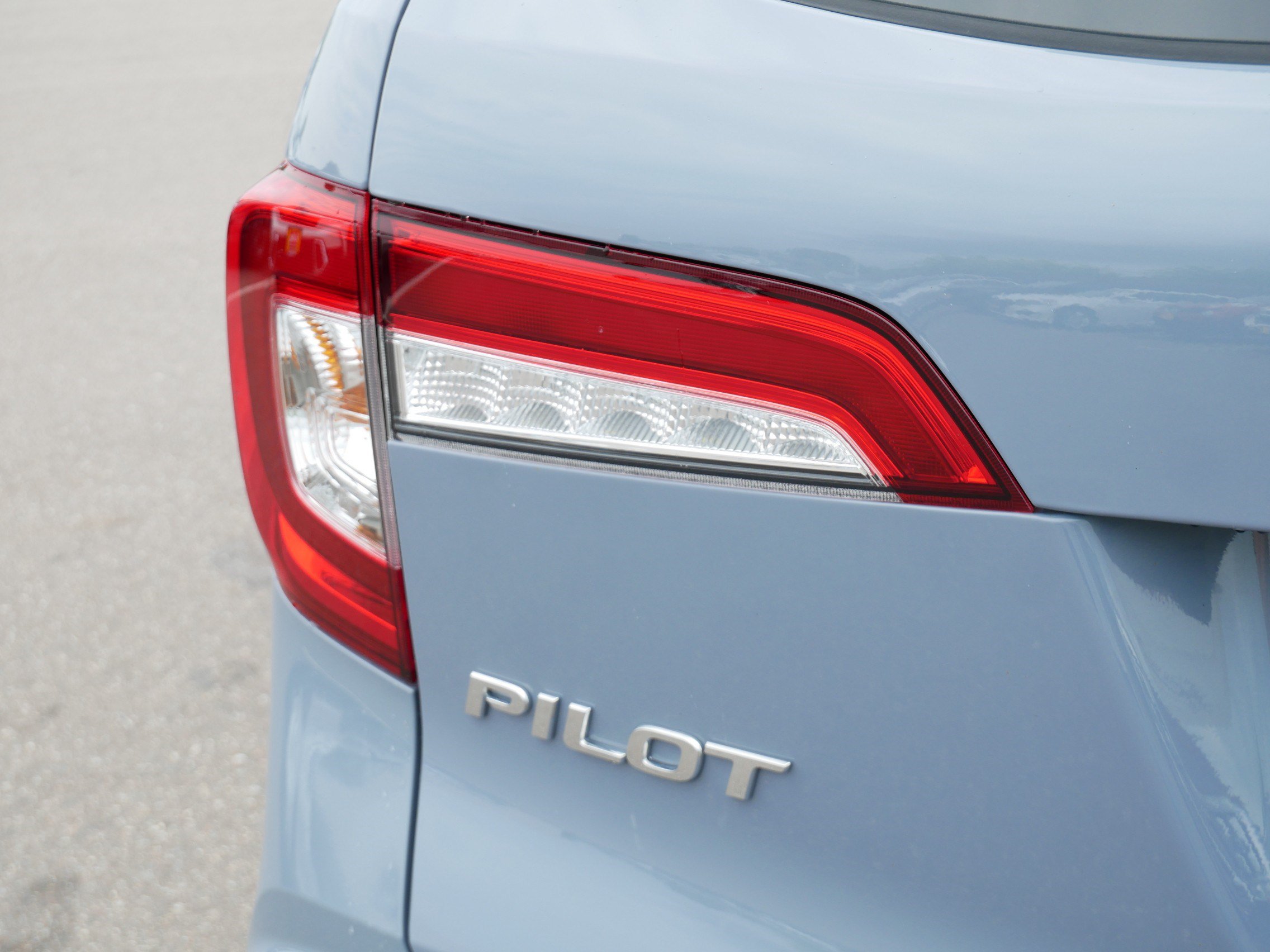 Used 2022 Honda Pilot Touring image 17