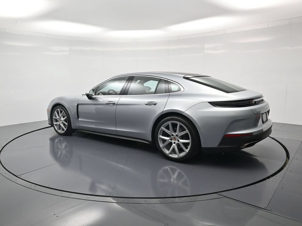 Certified 2025 Porsche Panamera 4 AWD/4WD image 3