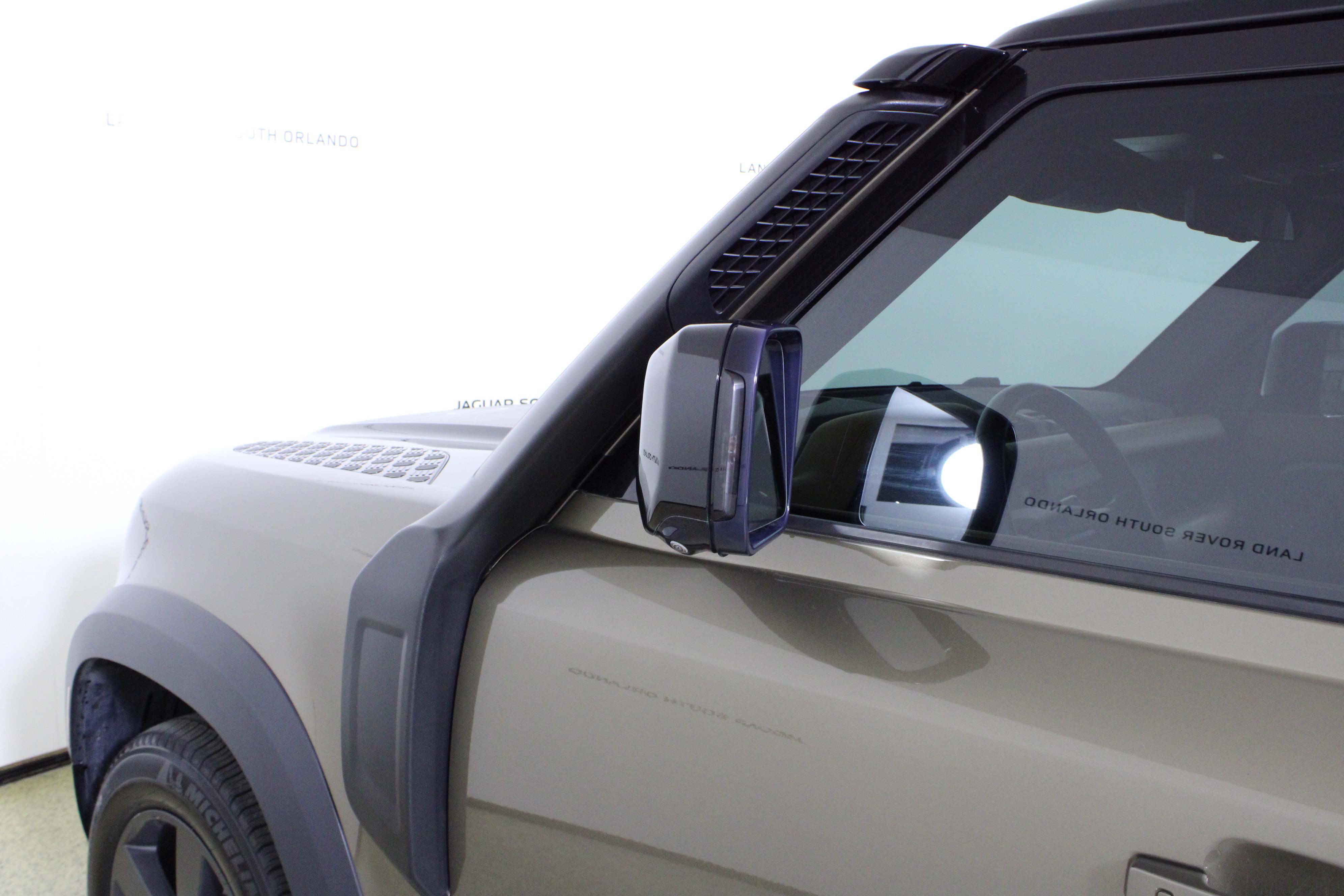 Used 2020 Land Rover Defender 110 X image 11