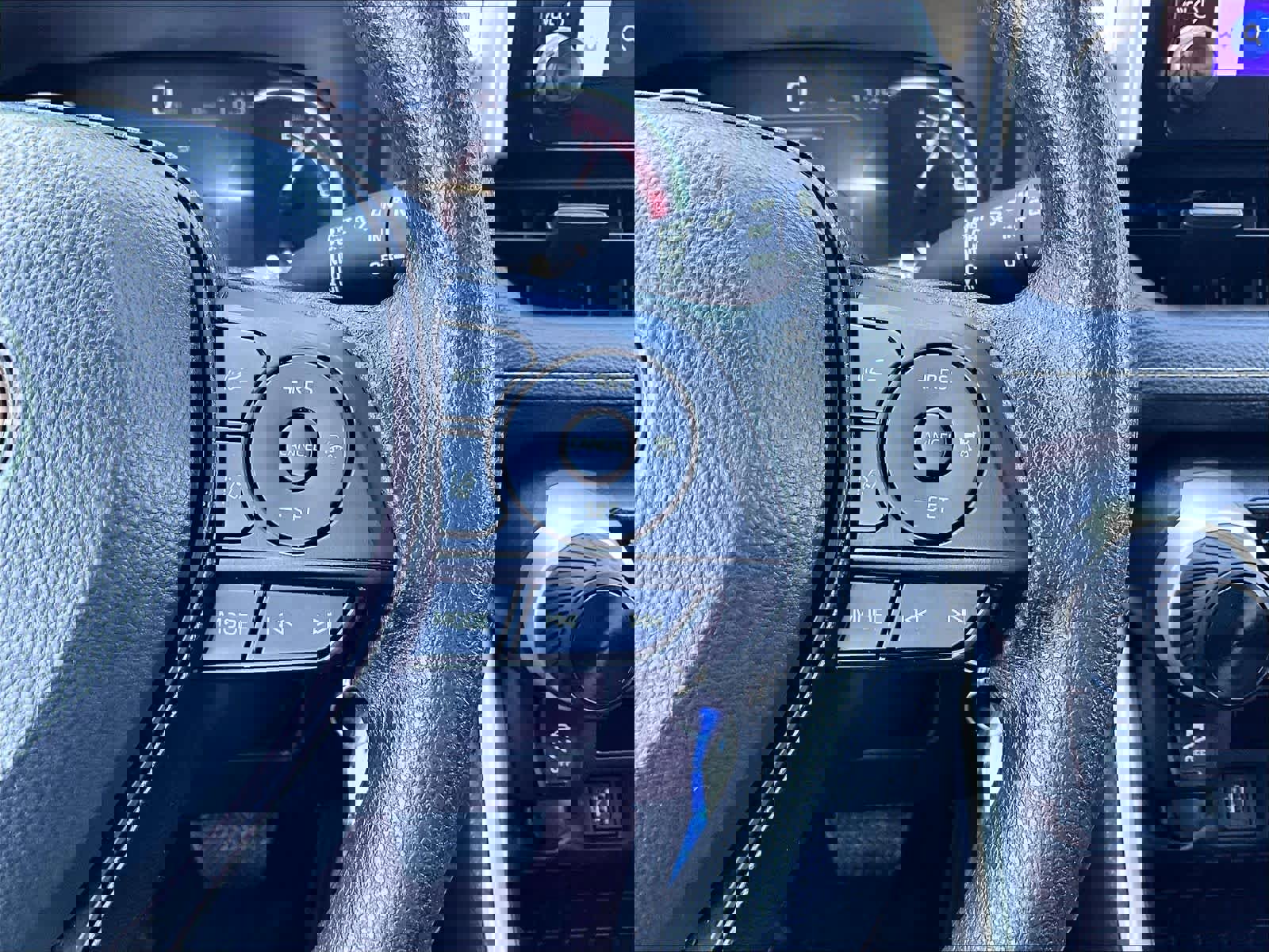 Used 2025 Toyota RAV4 LE image 24