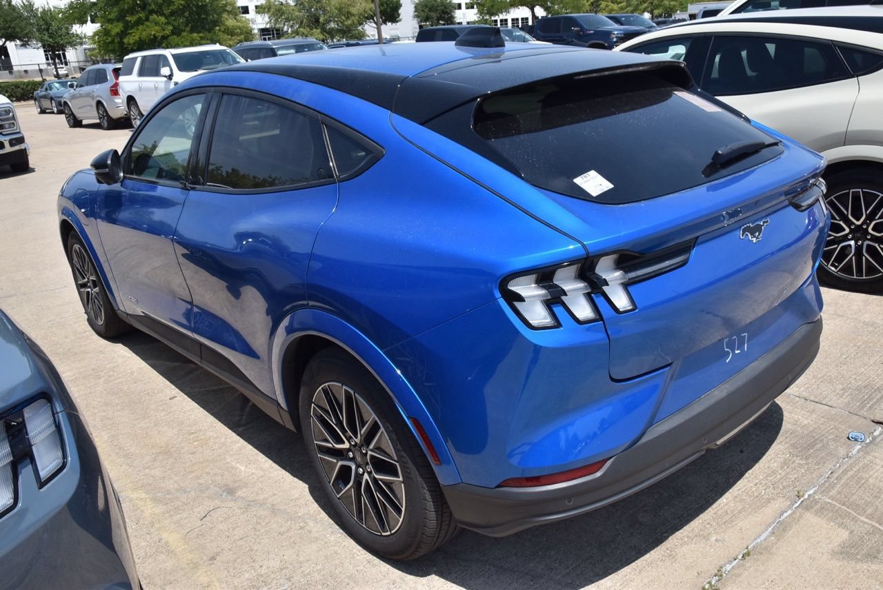 Certified 2025 Ford Mustang Mach-E Premium AWD/4WD image 7