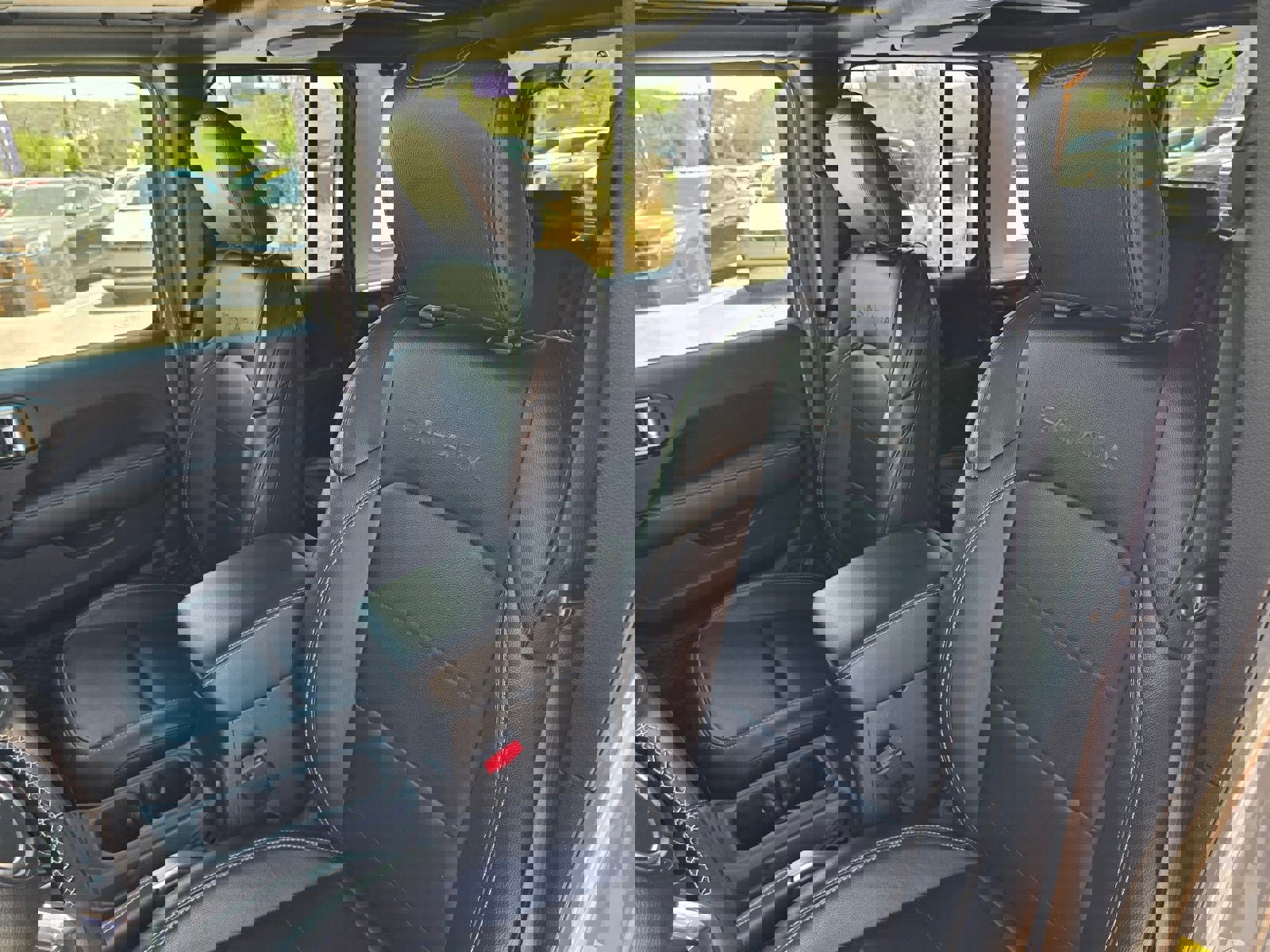 Used 2023 Jeep Wrangler Sahara w/ Cold Weather Group image 13