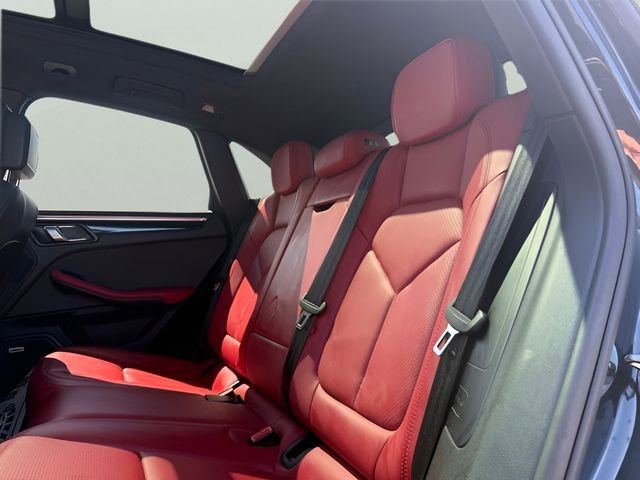 Used 2019 Porsche Macan S w/ Premium Package Plus image 11