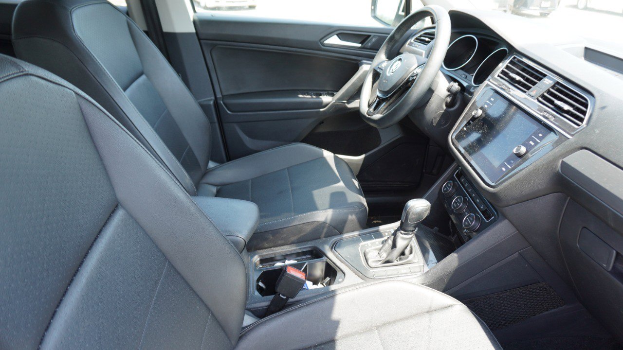 Used 2020 Volkswagen Tiguan SE FWD image 10