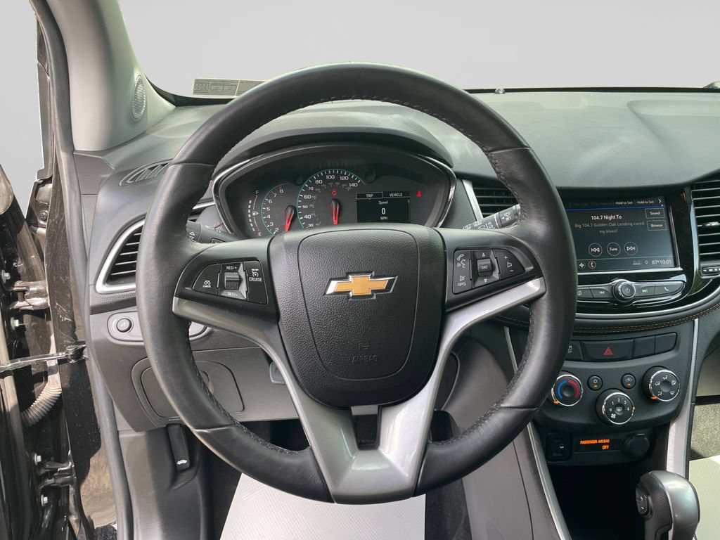 Certified 2022 Chevrolet Trax LT w/ LT Convenience Package AWD/4WD image 22