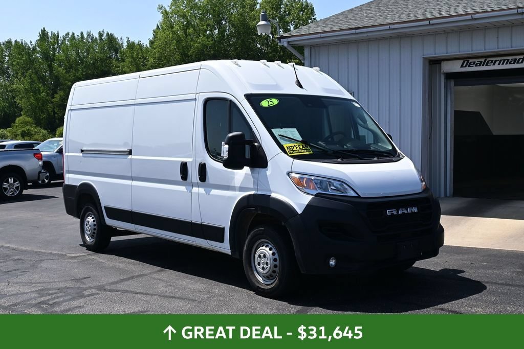 Used 2025 RAM ProMaster 2500 w/ Convenience Group FWD image 4