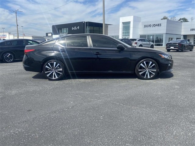 Used 2022 Nissan Altima 2.5 SR image 3