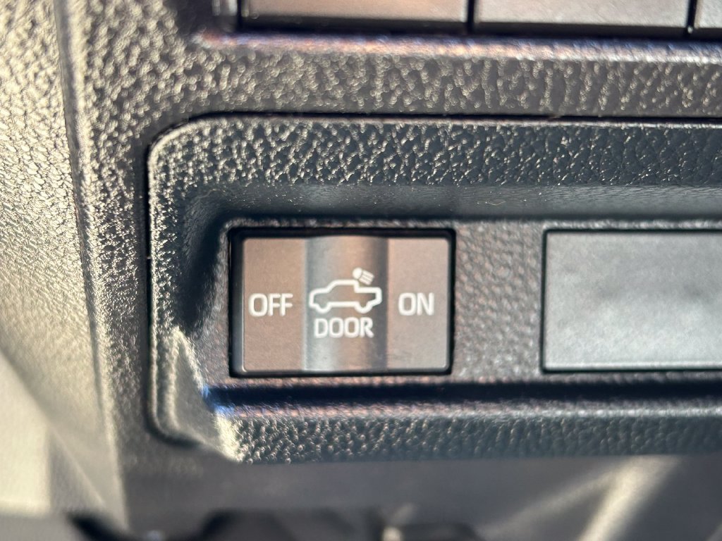 Used 2026 Toyota Tacoma TRD Off-Road AWD/4WD image 25