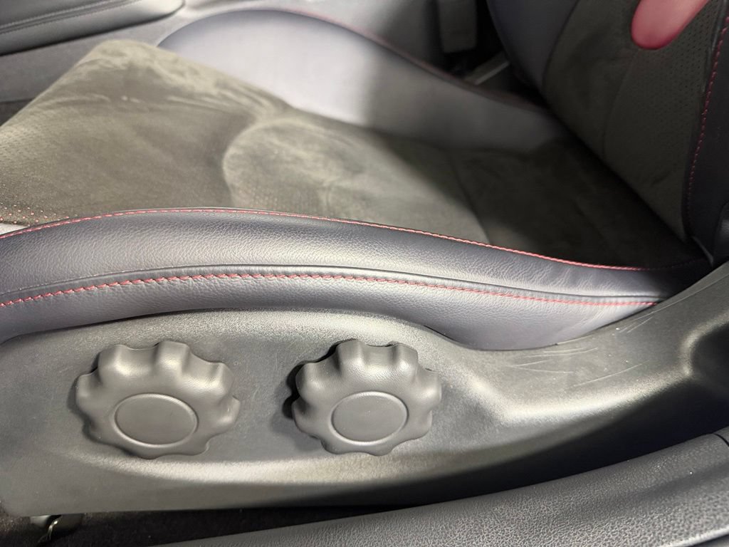 Used 2025 Nissan Z NISMO w/ Floor Mat Package RWD image 23